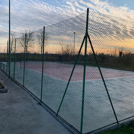 Monteroseo Фермерский дом *